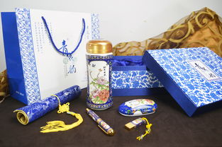 中國夢(mèng)創(chuàng)意禮品 青花瓷筆筒三件套裝，房地產(chǎn)開盤禮贈(zèng)佳品